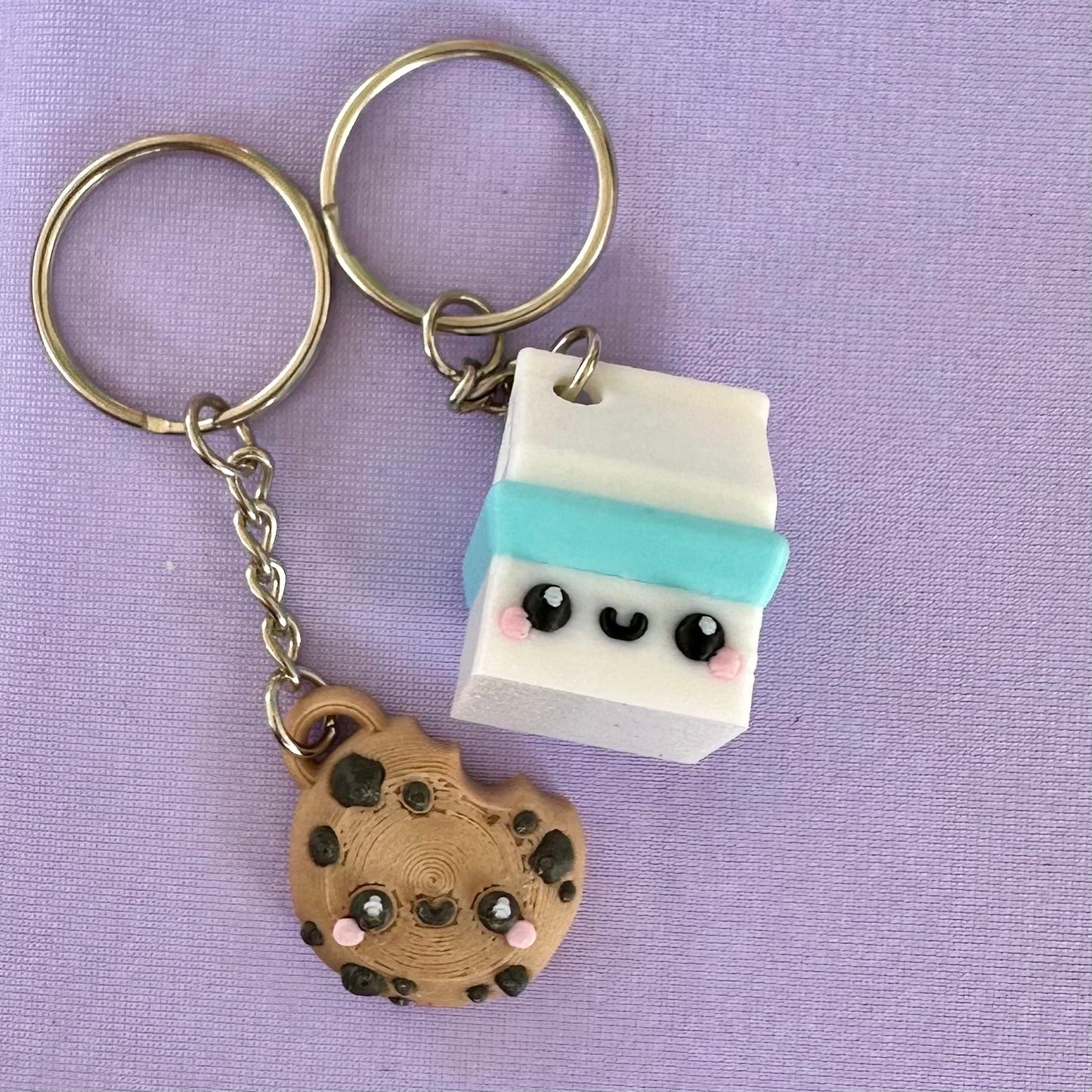 Super cute 3d printed Milk and Cookies keychain set